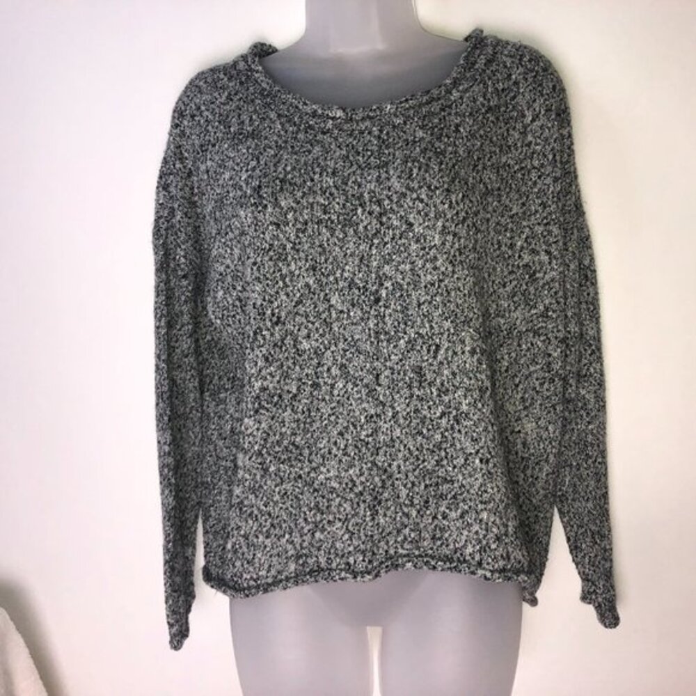 Maurices Black‎ & White Sweater w/Silver Threads Women's Medium
